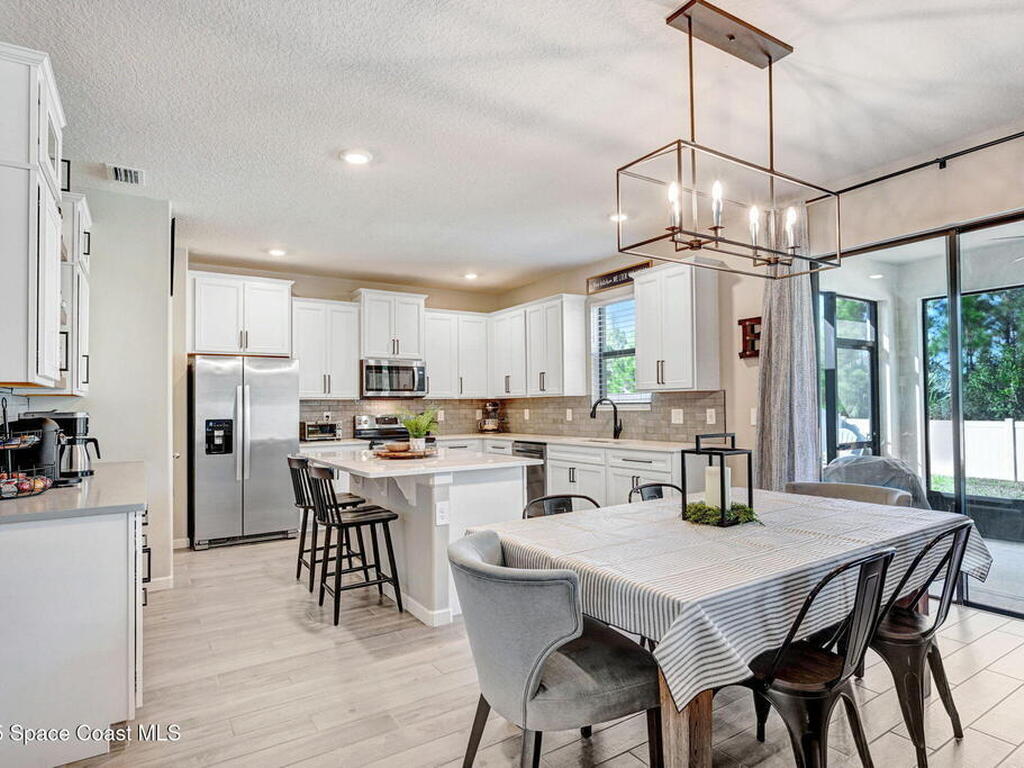4237 Broomsedge Circle, West Melbourne, FL 32904
