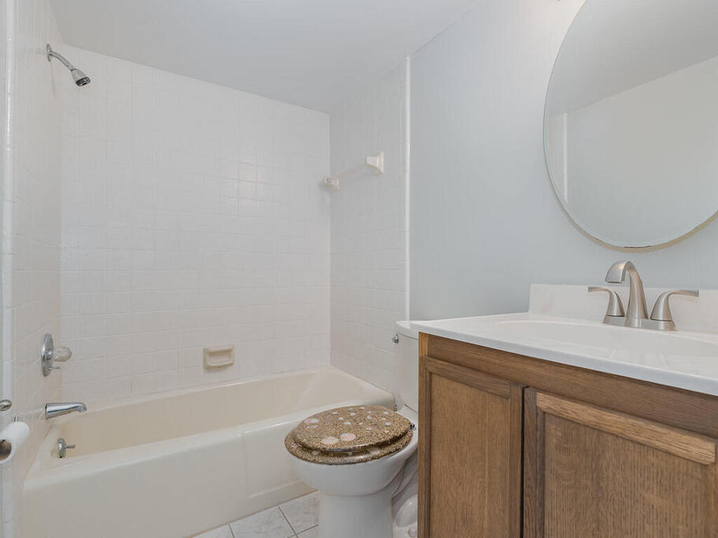 220 S 5th Street, Cocoa Beach, FL 32931