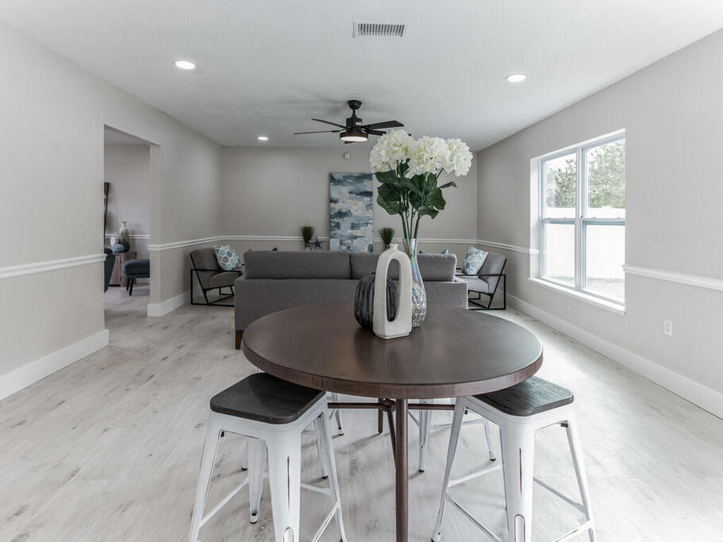 73 London Drive, Palm Coast, FL 32137