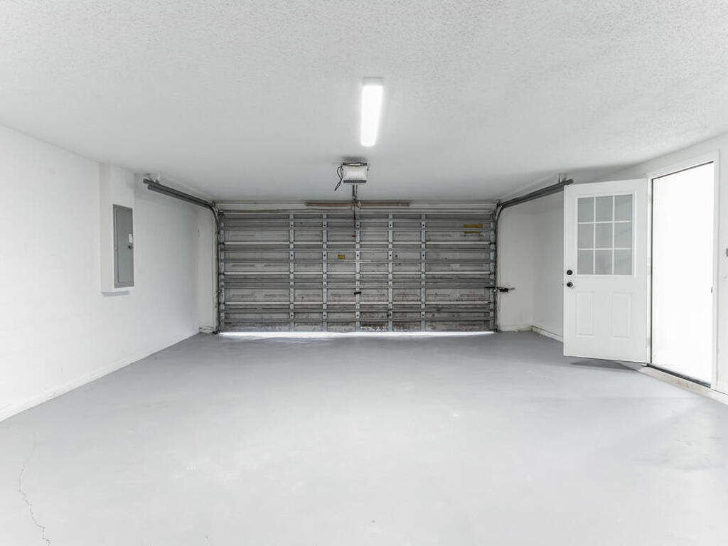 73 London Drive, Palm Coast, FL 32137