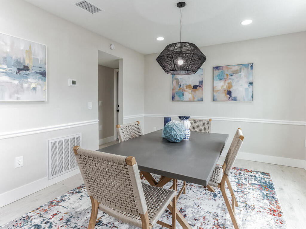 73 London Drive, Palm Coast, FL 32137