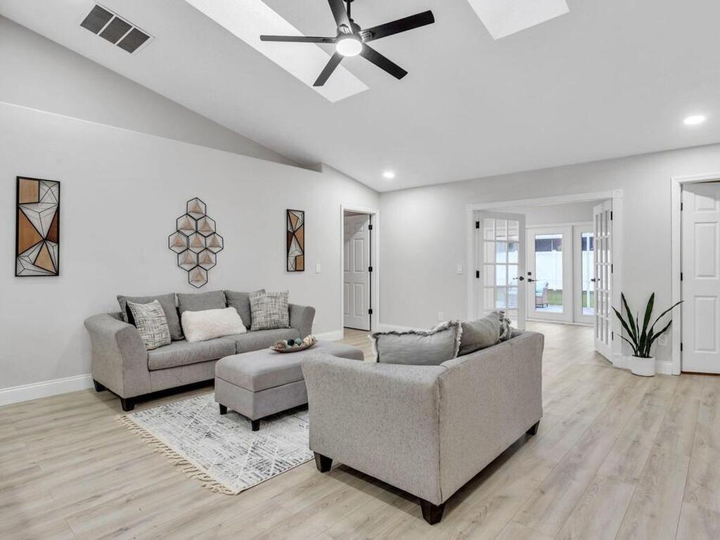 13 Evanston Lane, Palm Coast, FL 32164