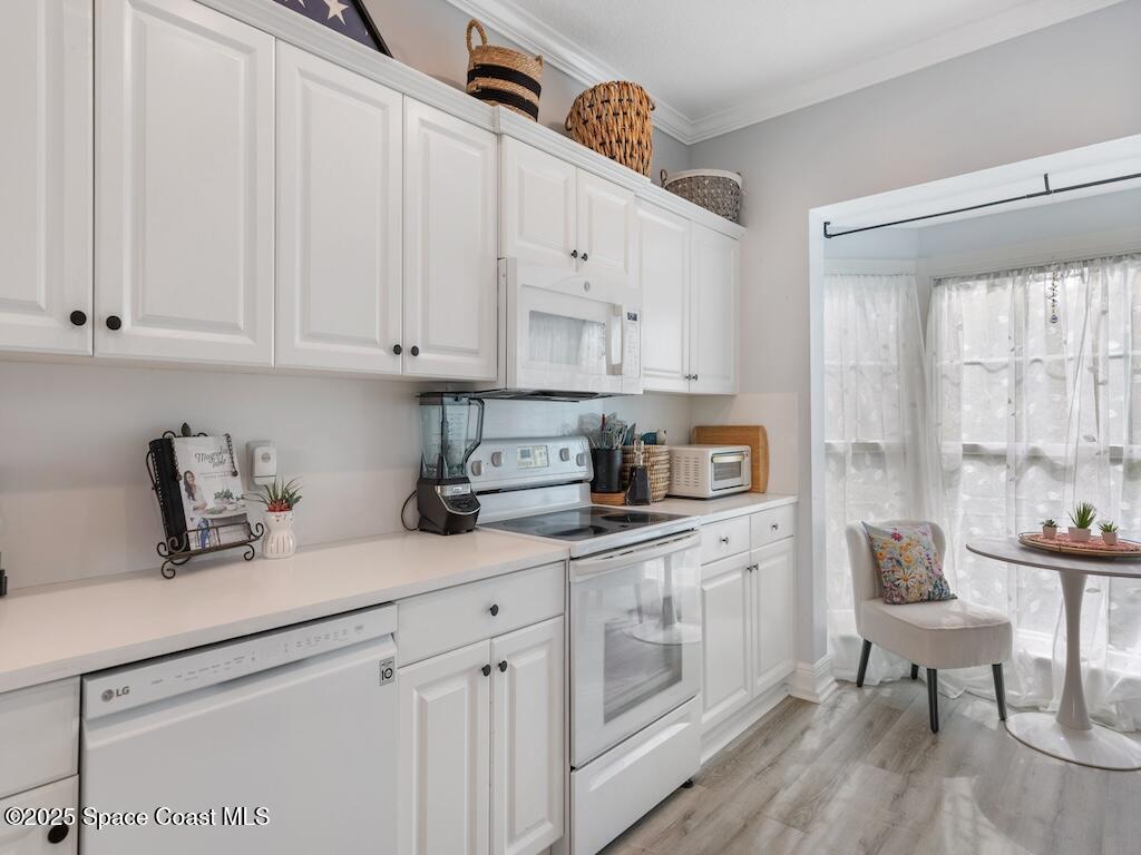 1735 42nd Square, Vero Beach, FL 32960