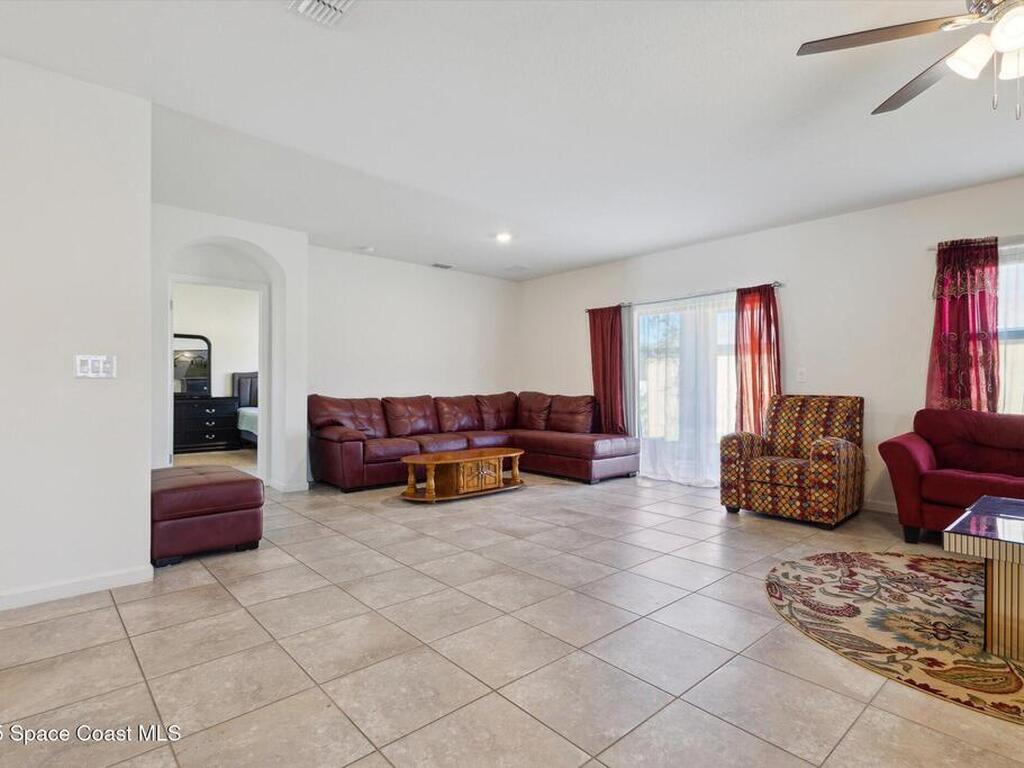 560 Lumber Jack Place, Cocoa, FL 32927