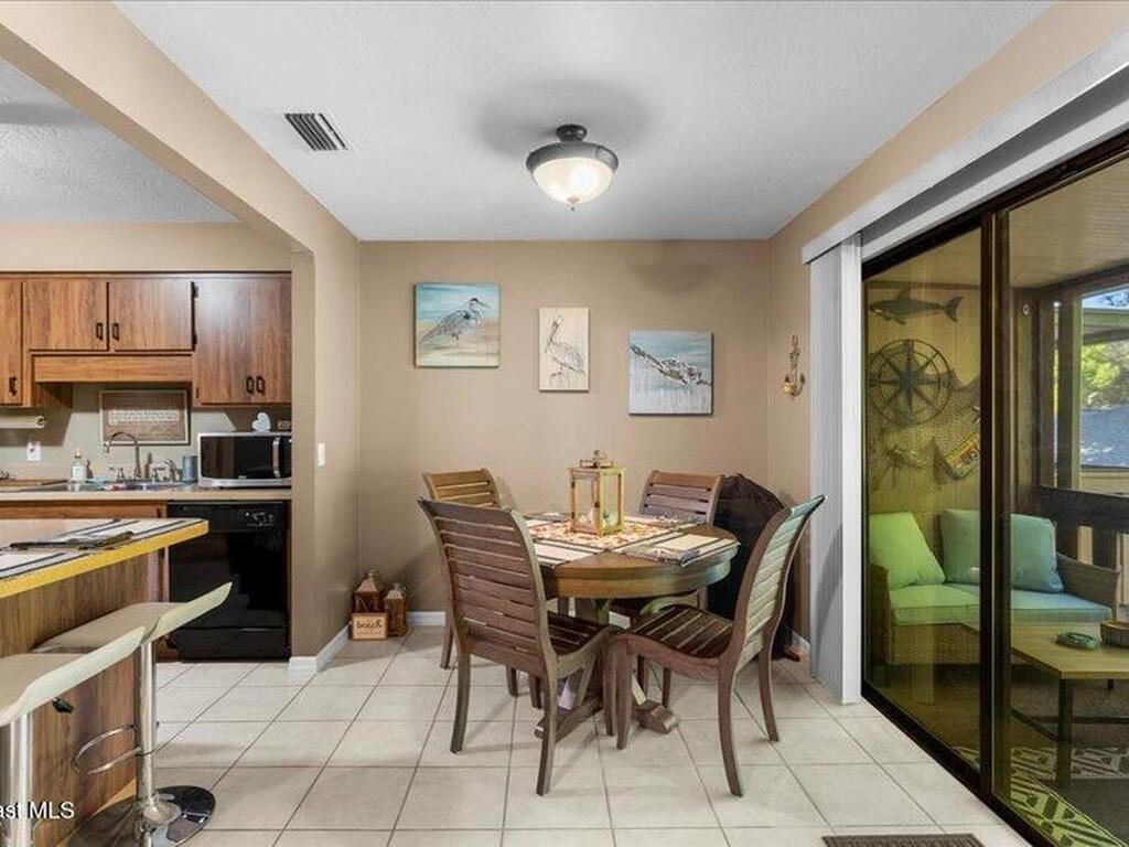 610 Saint Albans Court, West Melbourne, FL 32904