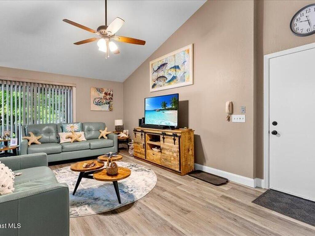 610 Saint Albans Court, West Melbourne, FL 32904
