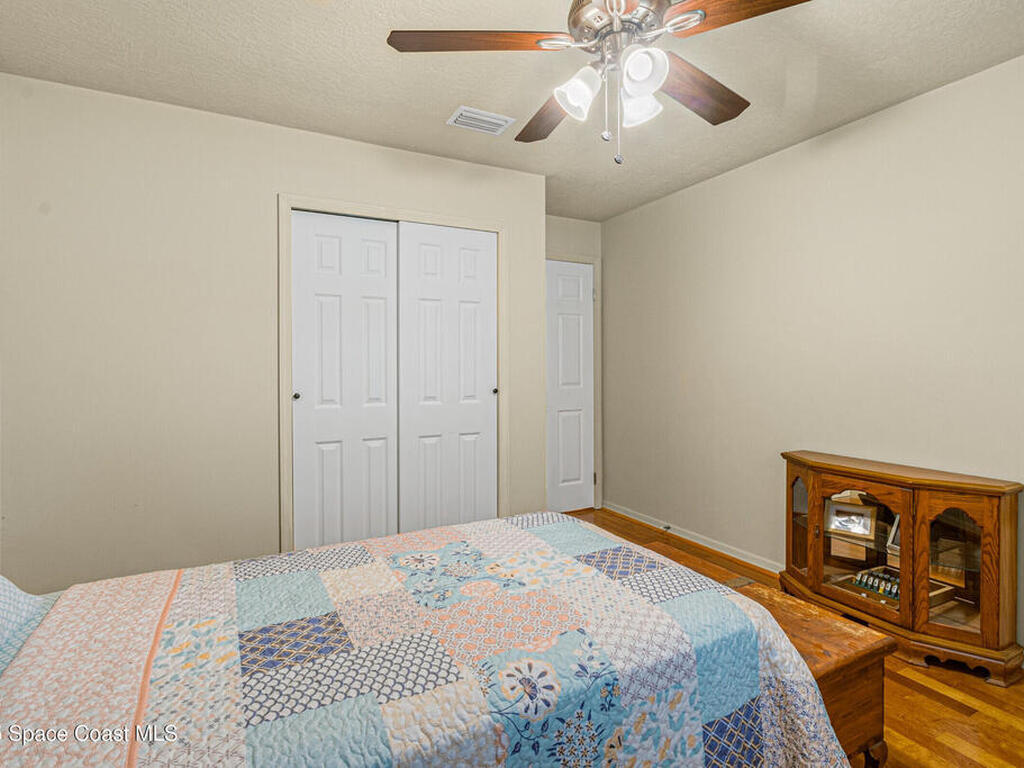 2163 Oaklyn Street, Palm Bay, FL 32907