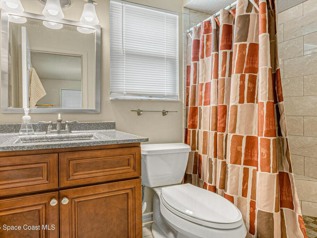 2163 Oaklyn Street, Palm Bay, FL 32907