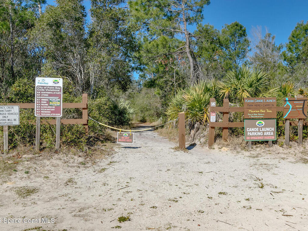 2163 Oaklyn Street, Palm Bay, FL 32907