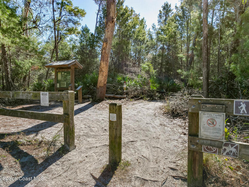 2163 Oaklyn Street, Palm Bay, FL 32907