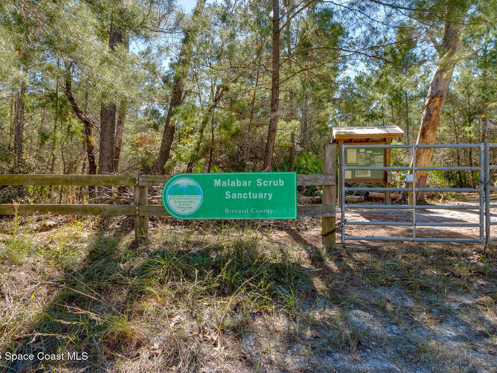 2163 Oaklyn Street, Palm Bay, FL 32907