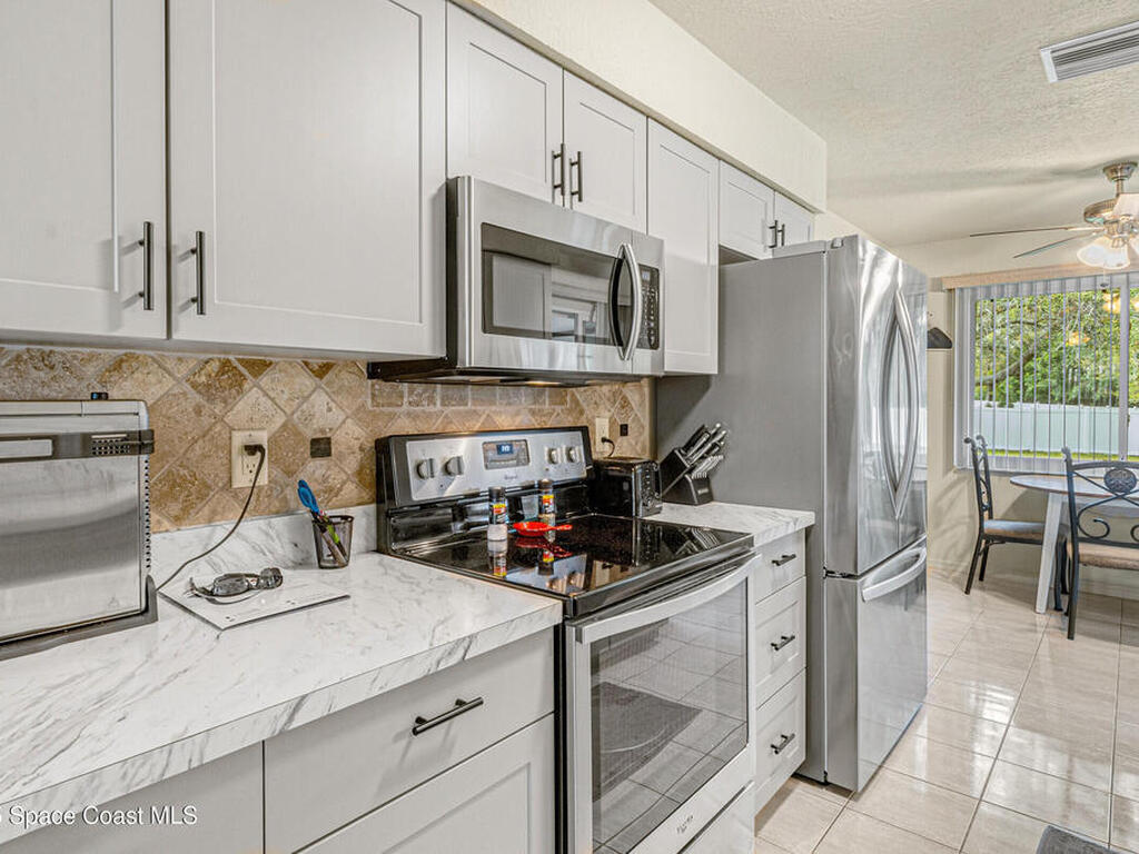 2163 Oaklyn Street, Palm Bay, FL 32907