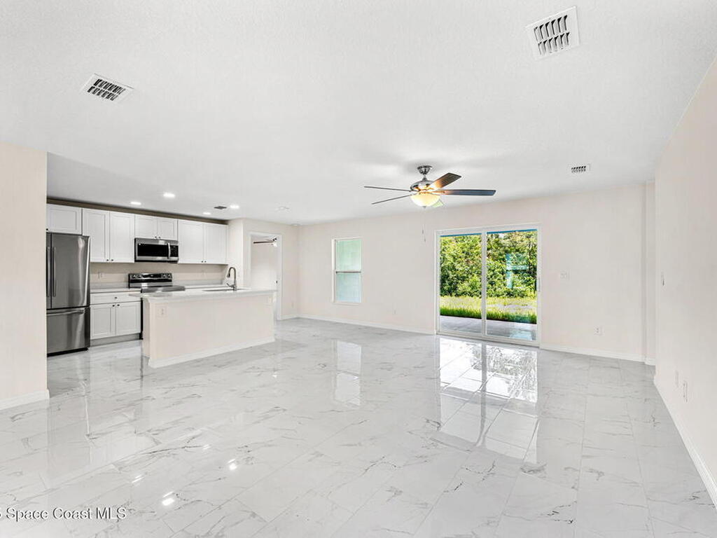 2100 Cogan Drive, Palm Bay, FL 32909
