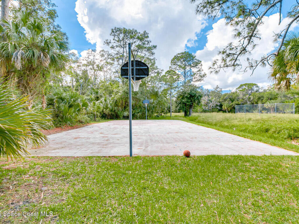 570 Acacia Avenue, Melbourne Village, FL 32904