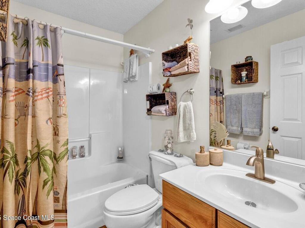 1226 32nd Avenue, Vero Beach, FL 32968