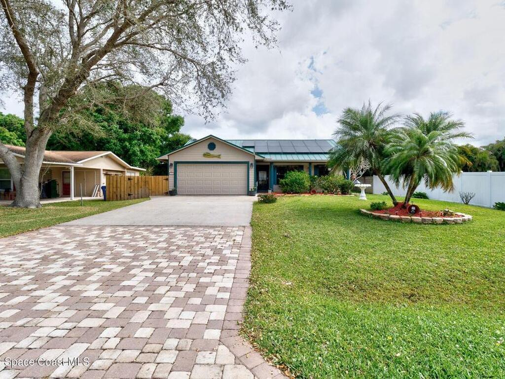 1226 32nd Avenue, Vero Beach, FL 32968