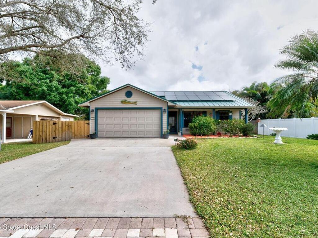 1226 32nd Avenue, Vero Beach, FL 32968