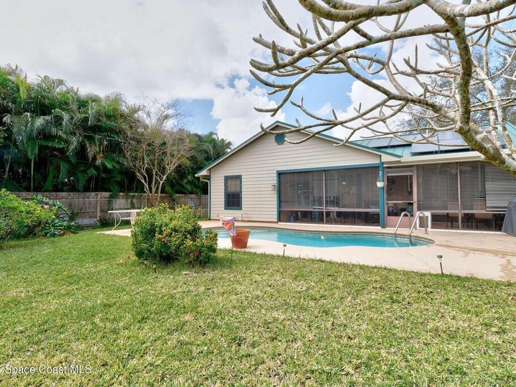 1226 32nd Avenue, Vero Beach, FL 32968