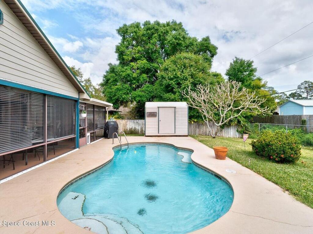 1226 32nd Avenue, Vero Beach, FL 32968