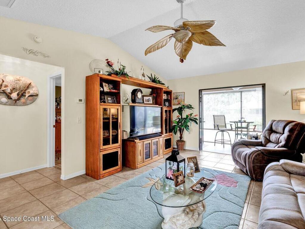 1226 32nd Avenue, Vero Beach, FL 32968