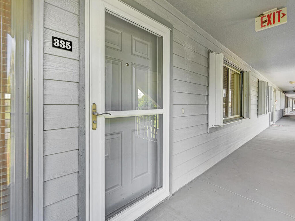 565 Shadow Wood Lane, Titusville, FL 32780