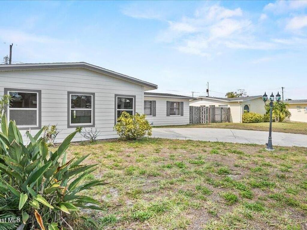 875 Waikiki Drive, Merritt Island, FL 32953