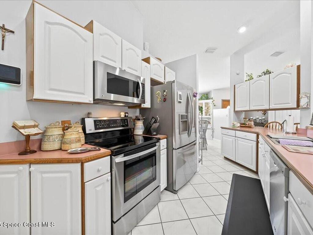 814 Hanau Avenue, Palm Bay, FL 32907