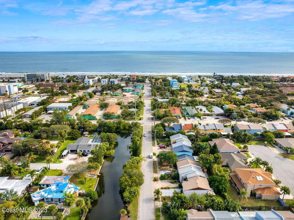 308 S 2nd Street, Cocoa Beach, FL 32931