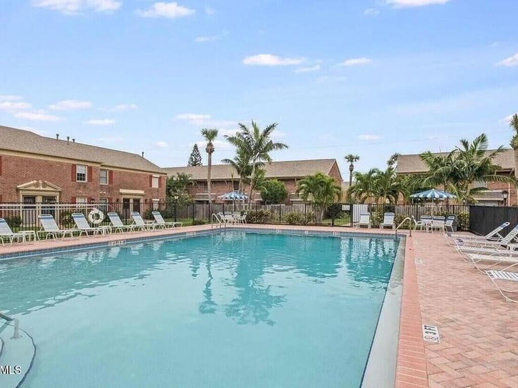 913 S Colonial Court, Indian Harbour Beach, FL 32937
