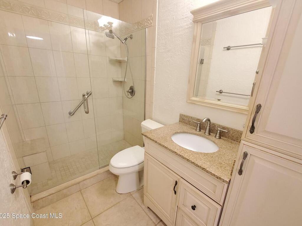 913 S Colonial Court, Indian Harbour Beach, FL 32937