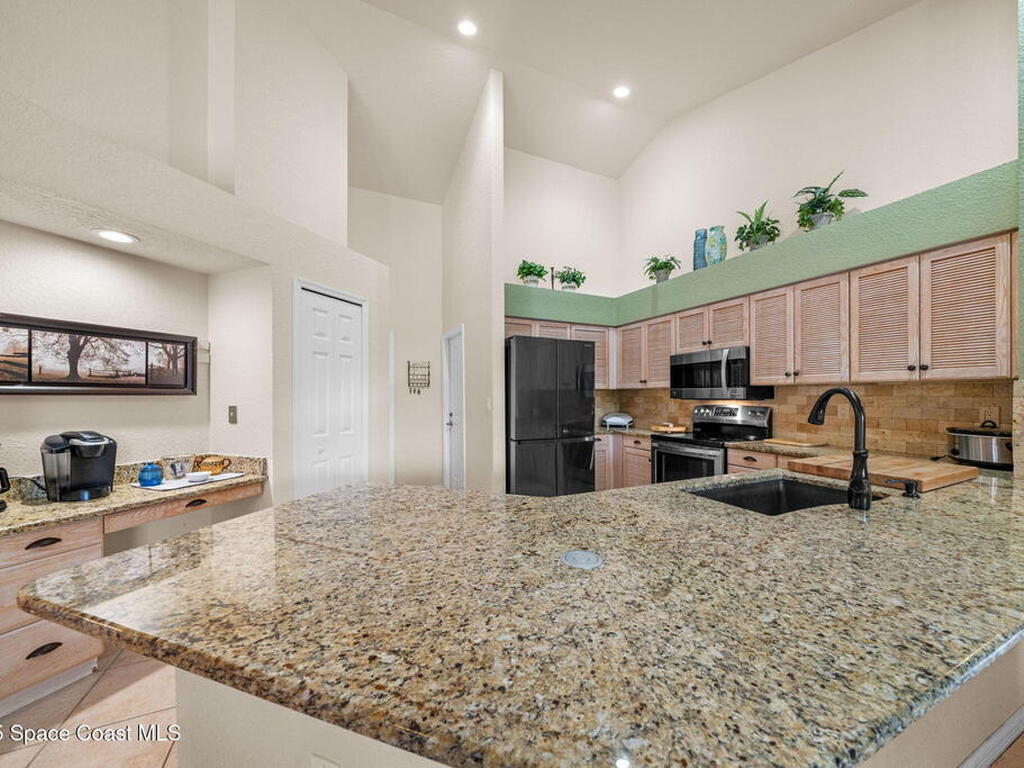 268 Lake Shore Drive, Merritt Island, FL 32953