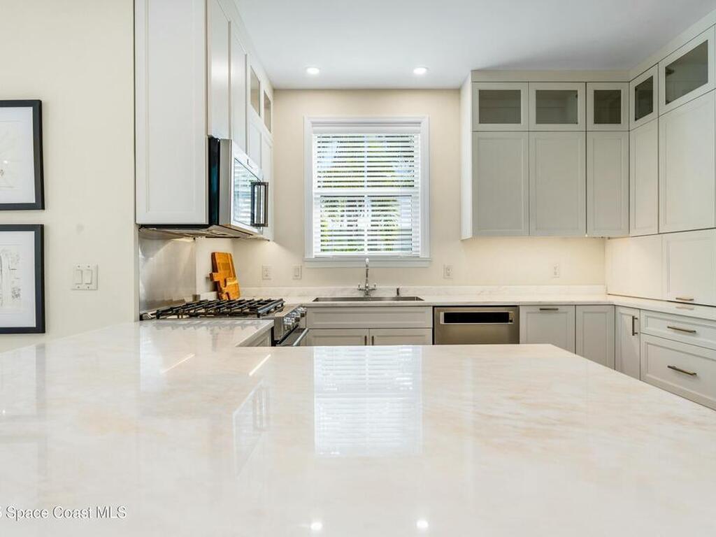 2218 E Ocean Oaks Lane, Vero Beach, FL 32963