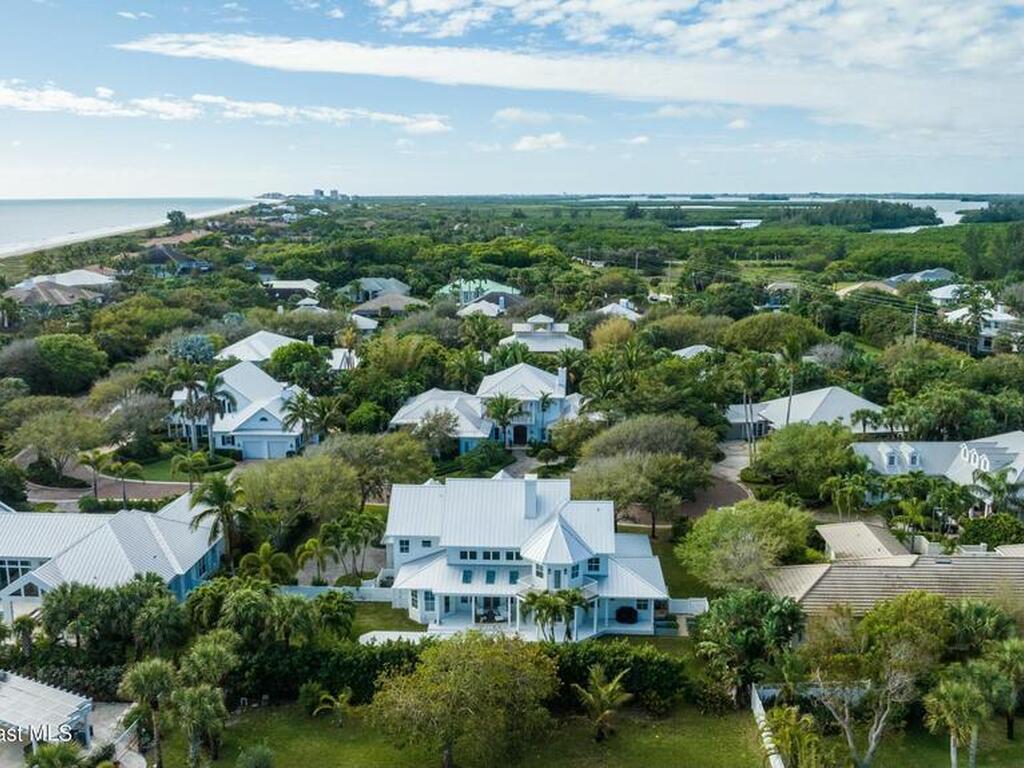2218 E Ocean Oaks Lane, Vero Beach, FL 32963