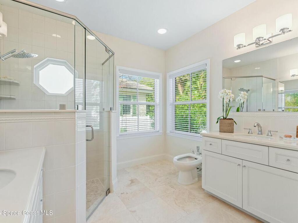 2218 E Ocean Oaks Lane, Vero Beach, FL 32963