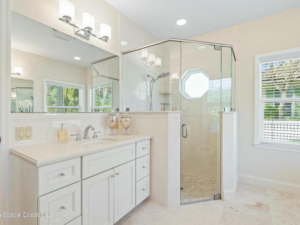 2218 E Ocean Oaks Lane, Vero Beach, FL 32963