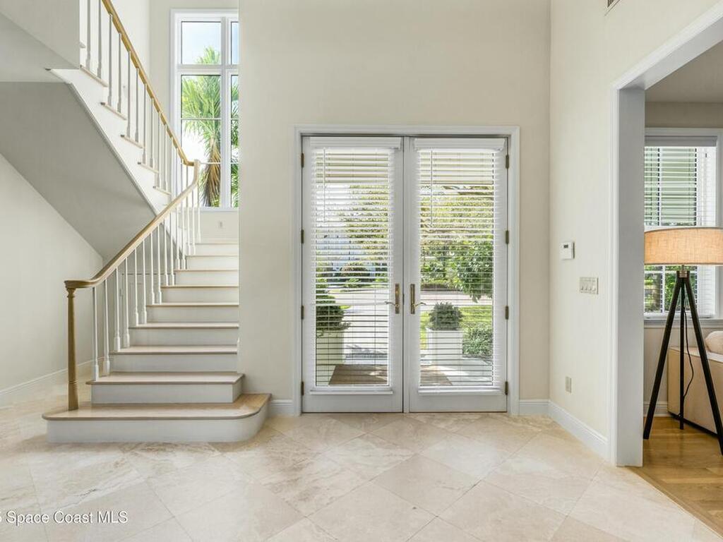 2218 E Ocean Oaks Lane, Vero Beach, FL 32963