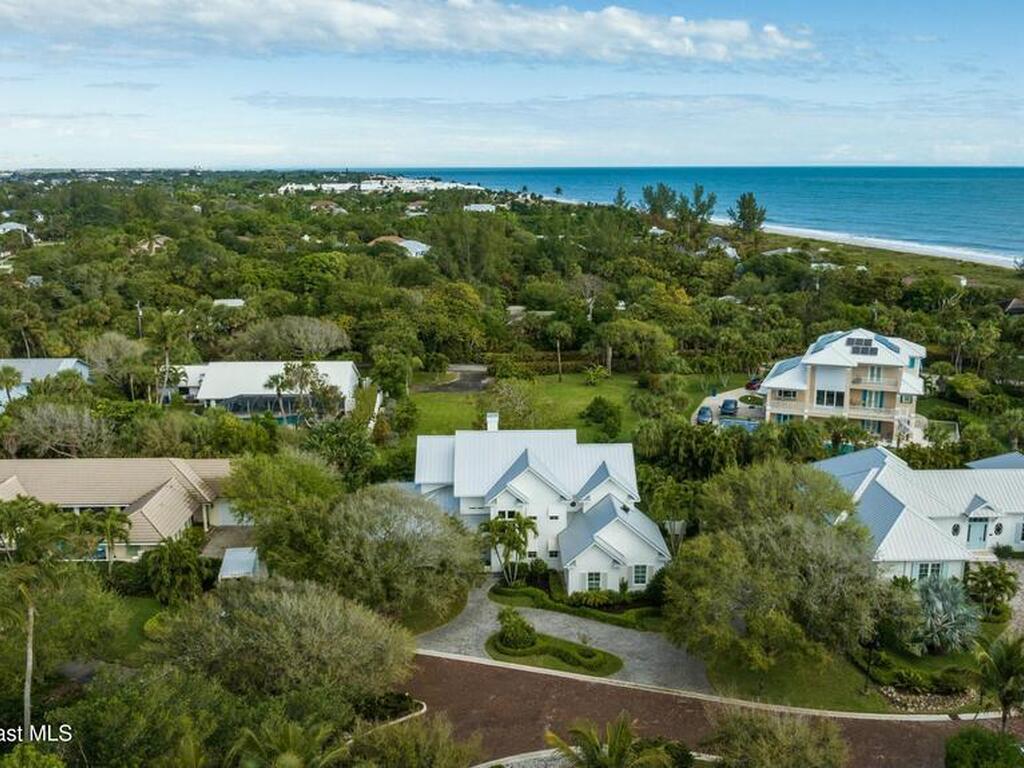 2218 E Ocean Oaks Lane, Vero Beach, FL 32963
