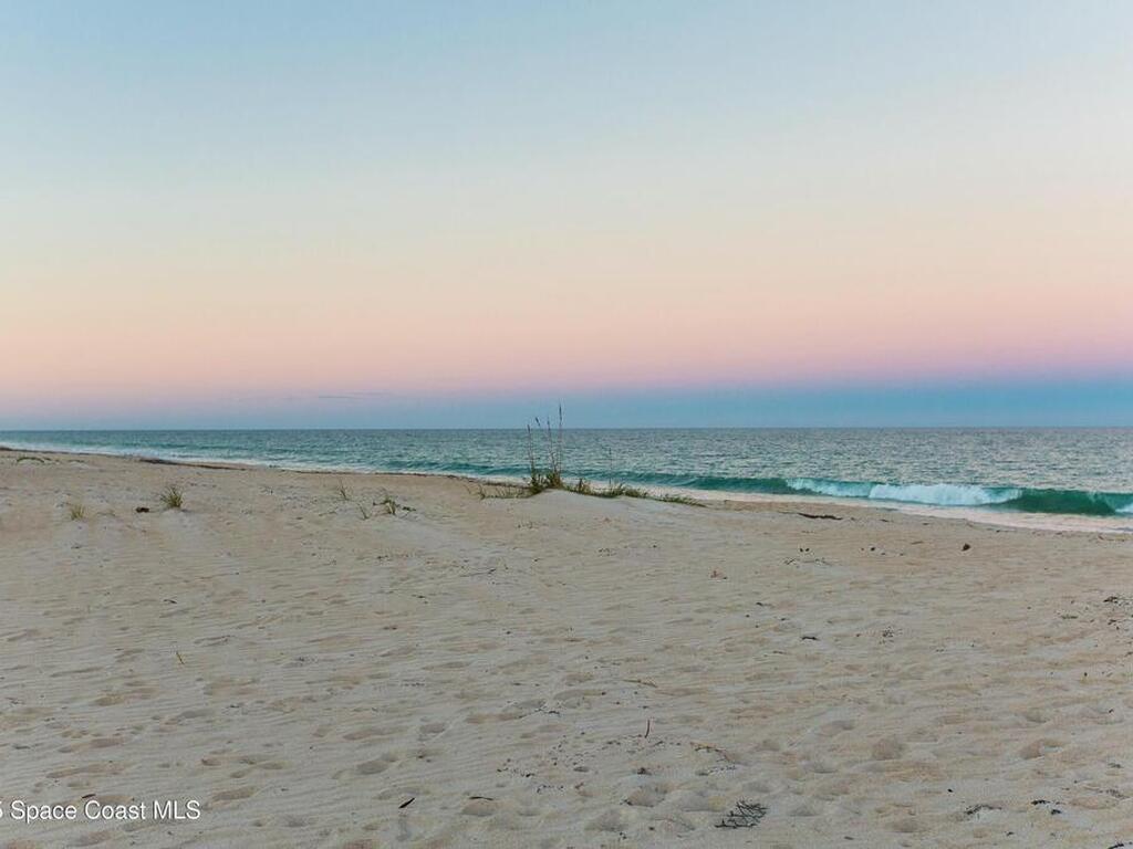 2218 E Ocean Oaks Lane, Vero Beach, FL 32963