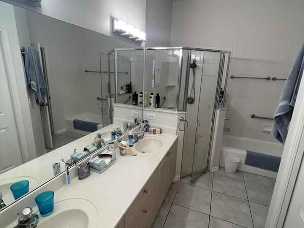 250 St Lucie Lane, Cocoa Beach, FL 32931