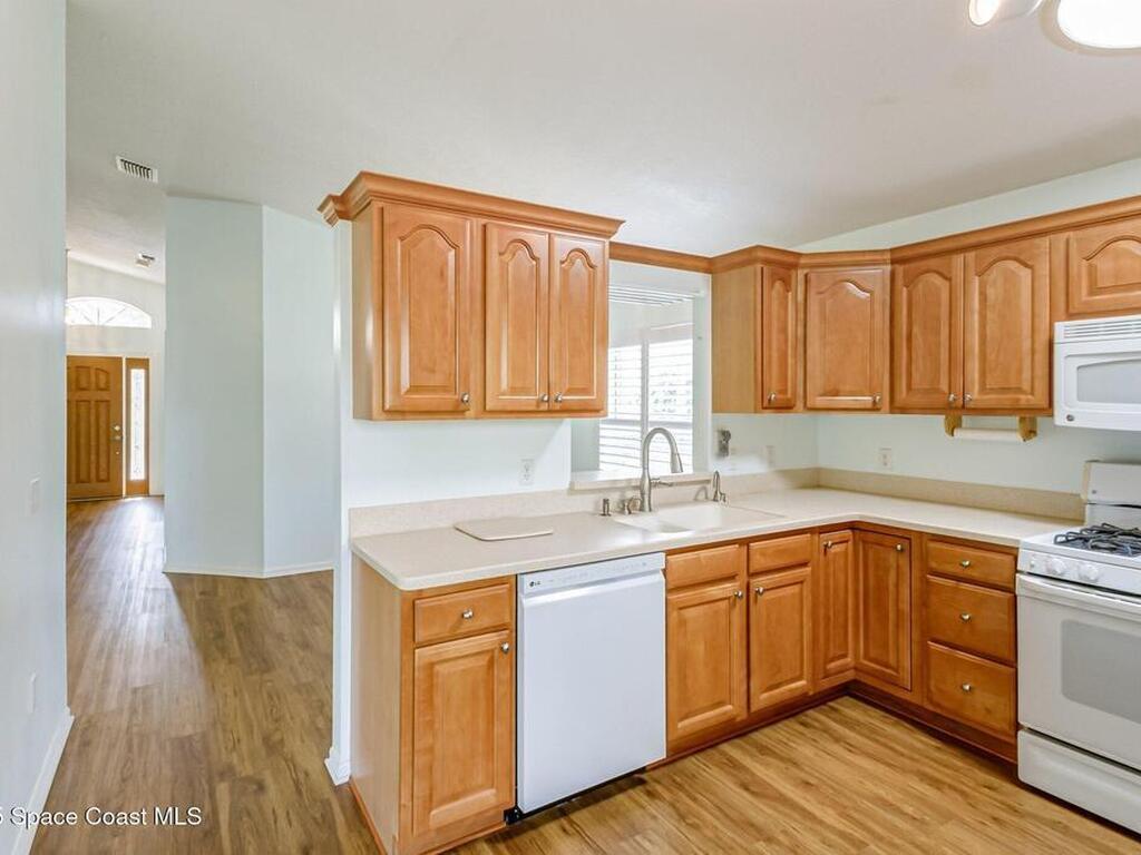 2499 Coral Ridge Circle, Melbourne, FL 32935