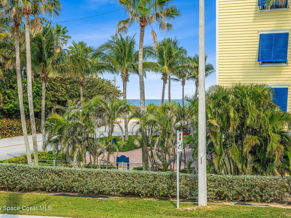 404 S Miramar Avenue, Indialantic, FL 32903