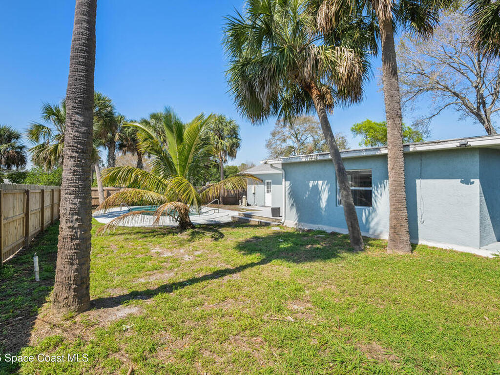689 Charles Drive, Melbourne, FL 32935