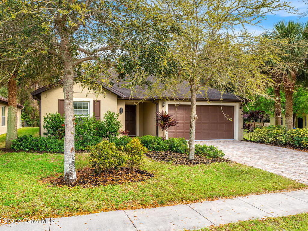 210 Ladybug Court, Melbourne, FL 32904