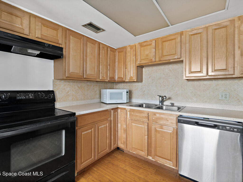 291 Cape Shores Circle, Cape Canaveral, FL 32920