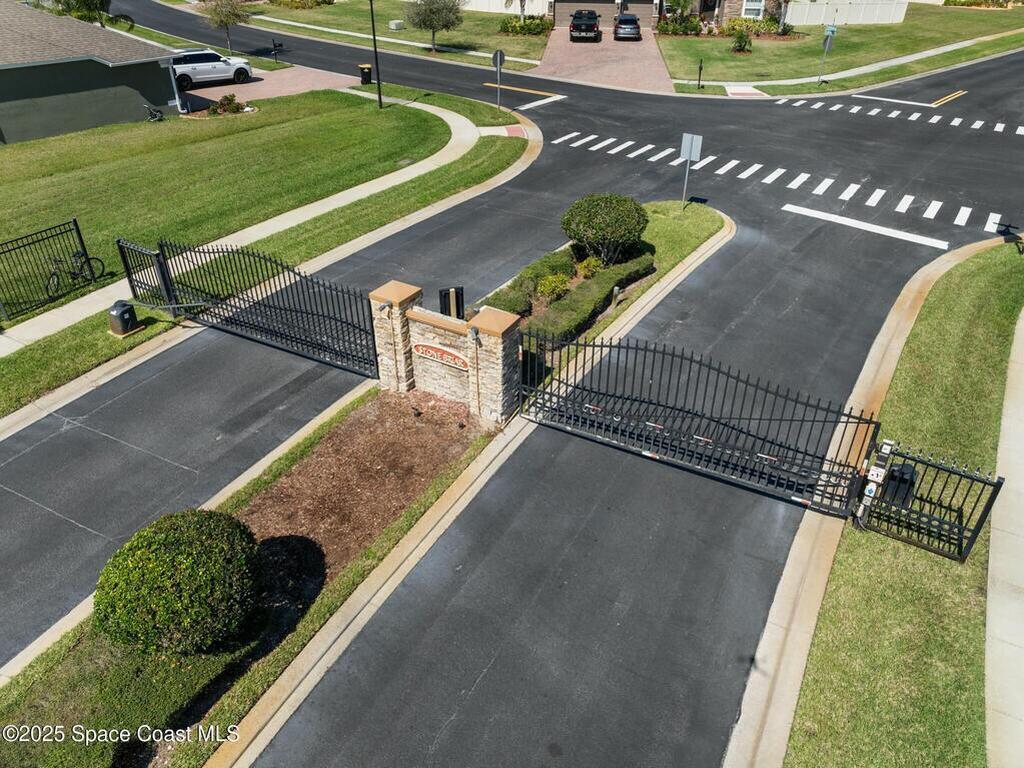 578 Old Country, Palm Bay, FL 32909