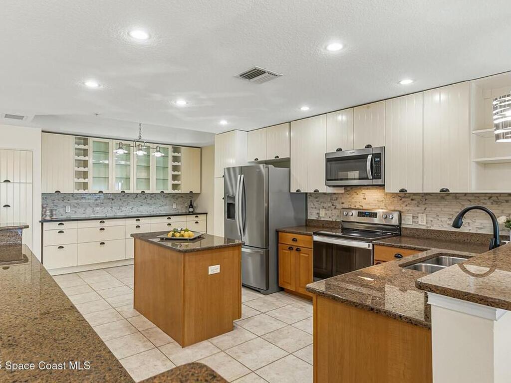29 Riverside Drive, Cocoa, FL 32922