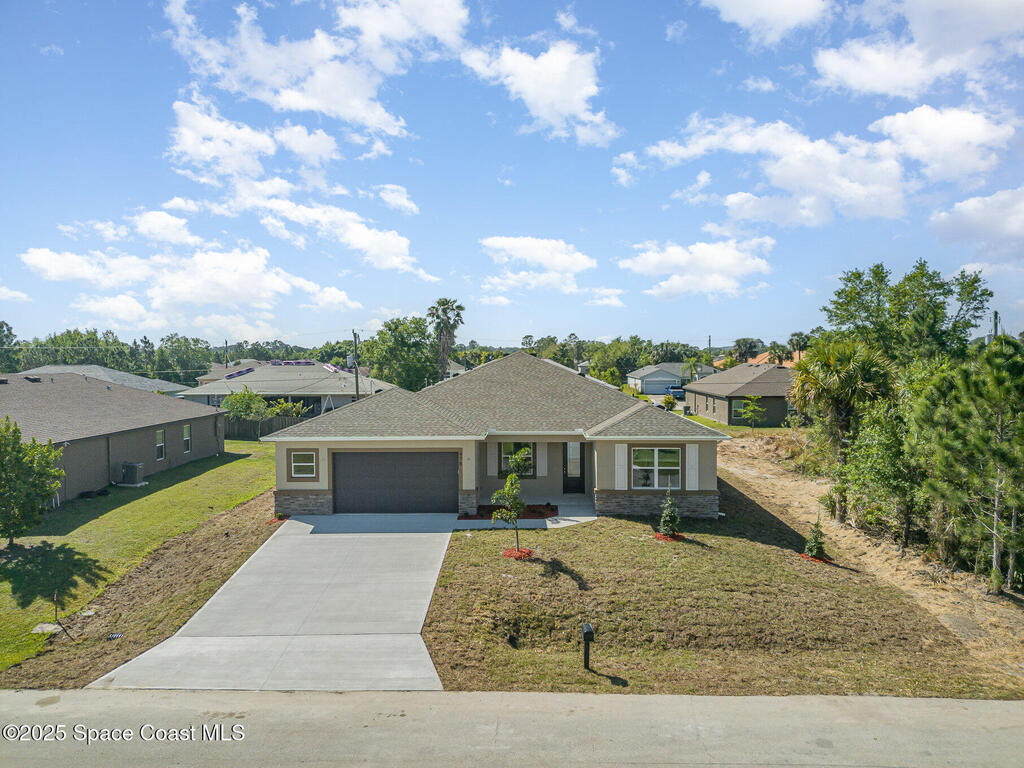 478 Hancock Street, Palm Bay, FL 32908