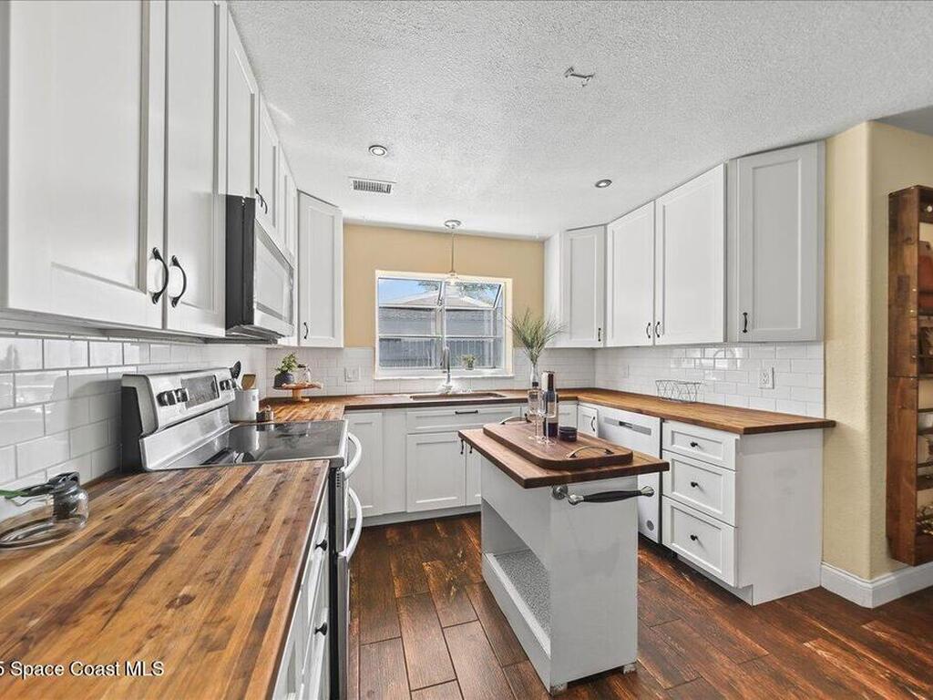 2527 Tomoka Avenue, Titusville, FL 32780