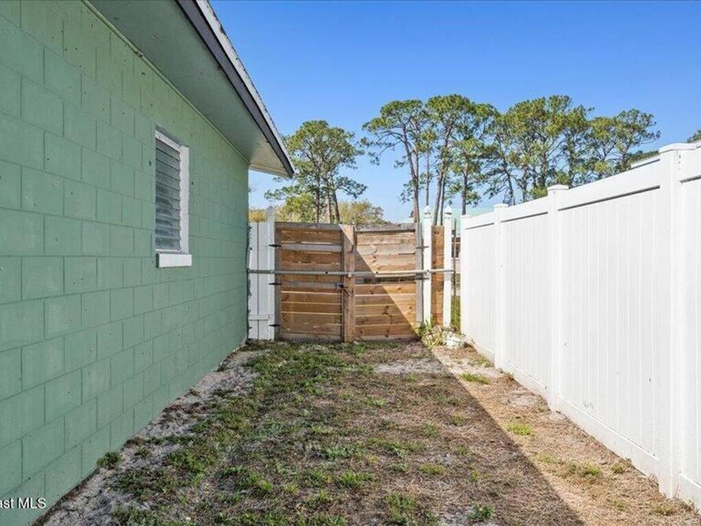 4585 Rosehill Avenue, Titusville, FL 32780