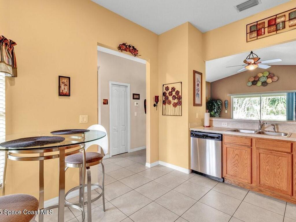 9380 101st Avenue, Vero Beach, FL 32967
